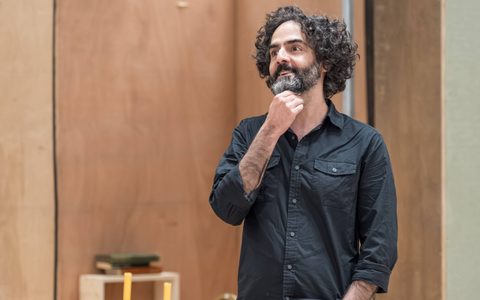 Babak Anvari in rehearsals for Under the Shadow.